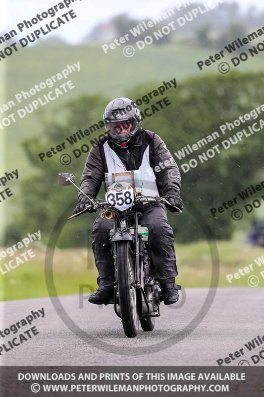 Vintage motorcycle club;eventdigitalimages;no limits trackdays;peter wileman photography;vintage motocycles;vmcc banbury run photographs